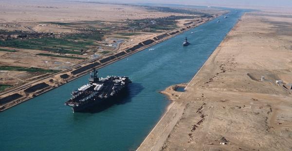 Se inauguró el Canal de Suez-0