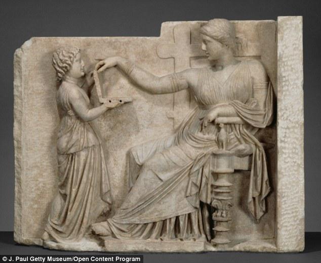 Afirman hallar laptop en una escultura de mas de 2 mil años-0